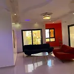 La Maison Rose