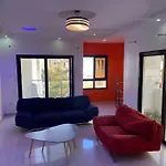 La Maison Rose